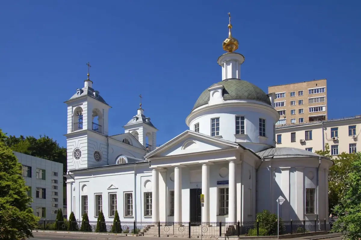 Храм Успения Пресвятой Богородицы на Могильцах